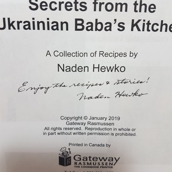 Secrets from the Ukrainian Baba's Kitchen by Naden Hewko Signed by the Author - Picture 4 of 14